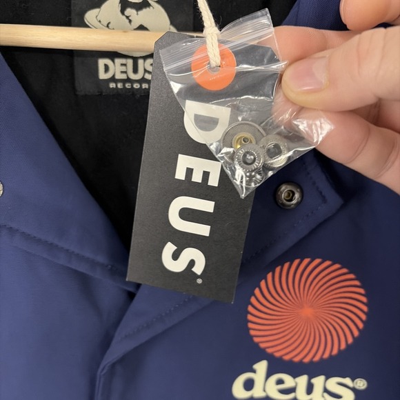 Deus Ex Machina Strata Coach Jacket Mens Small Blue Japan Records Motorcycle NEW - Picture 4 of 8